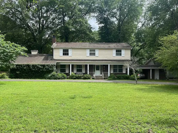 2410 Church Ave, Mena, AR 71953