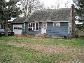 1st image of 62 Wantagh Ave