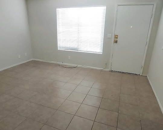 2nd image of 5800 Bromley Ave APT 29