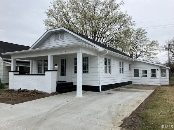 1317 Vigo St, Vincennes, IN 47591
