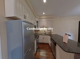 2 Carmel St