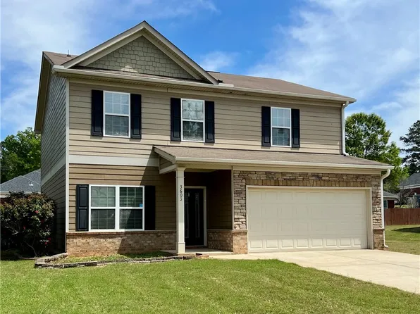 3603 Maple Creek Ct, Opelika, AL 36801