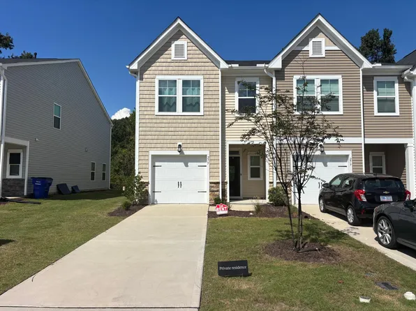 275 Peebles Dr, Smithfield, NC