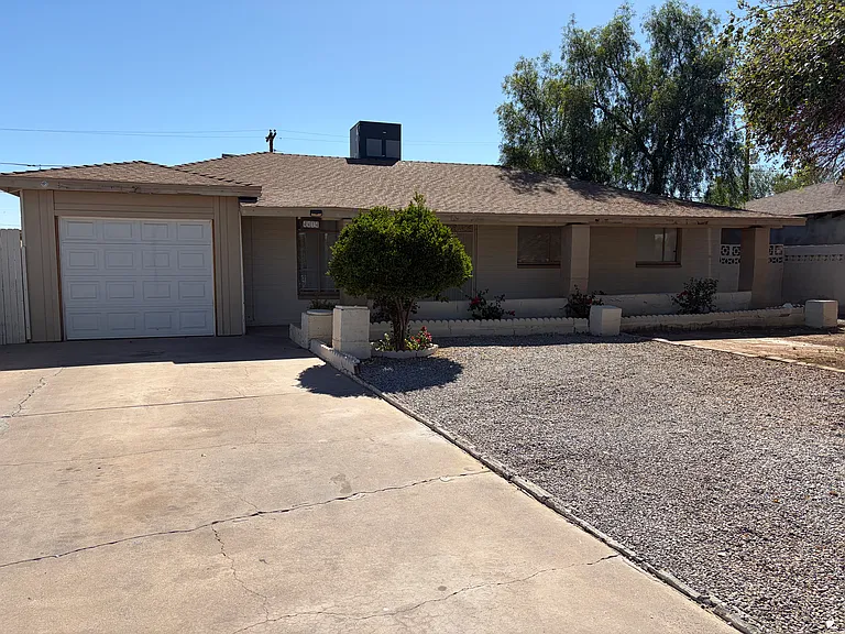 4414 N 47th Dr — Photo 13