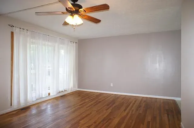 712 Fresno Rd — Photo 4