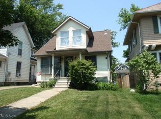 223 8th St, Elyria, OH 44035