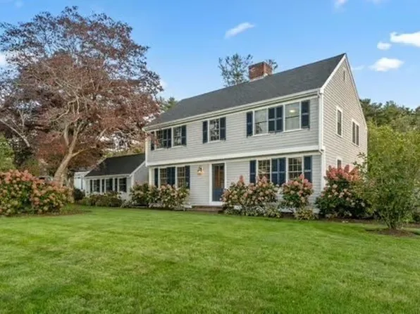 7 Longview Rd, Duxbury, MA 02332