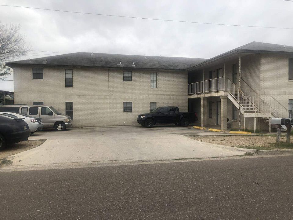 1st image of 3007 Blaine St