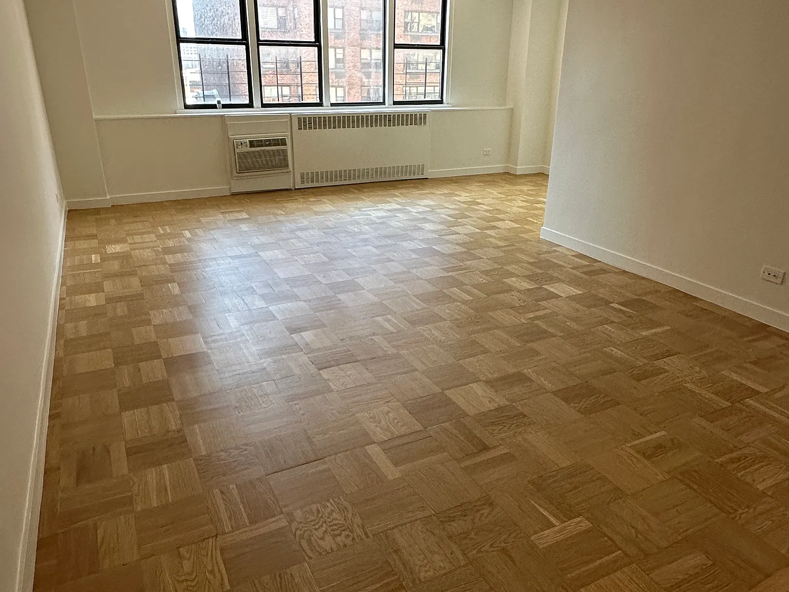 435 East 79th Street — Photo 1