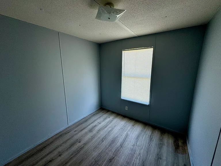 1402 Chicopee Rd #1 — Photo 5