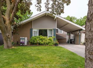 60 Brookridge Dr, Toronto, ON M1P3M5