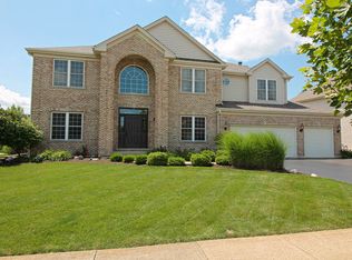 1010 Estancia Ln, Algonquin, IL 60102