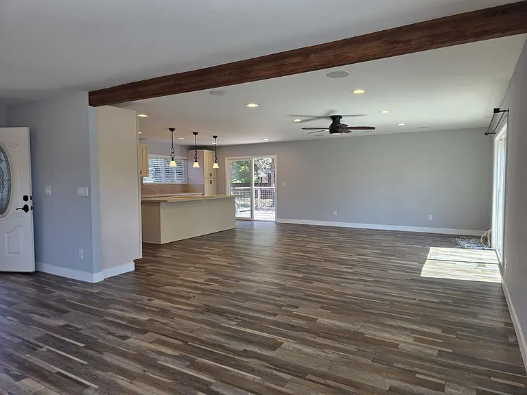 780 W Cotati Ave — Photo 14