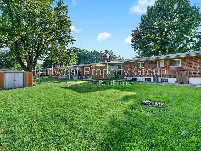 370 Gerald Ave — Photo 26