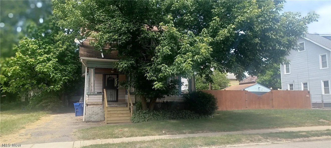 11409 Thornwood Ave photo 1