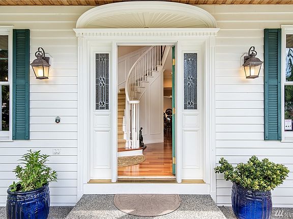 4th image of 9102 171st Ave SE