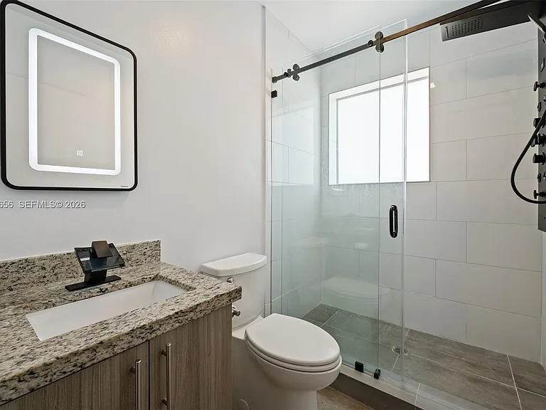 165 NW 39th St #8 — Photo 15