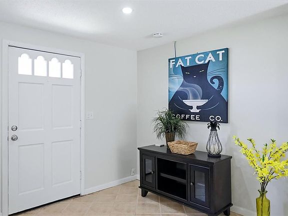 4th image of 5847 Regent Rd