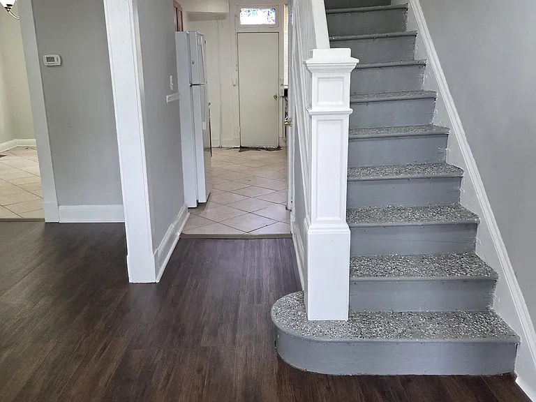 743 Springfield Ave — Photo 2