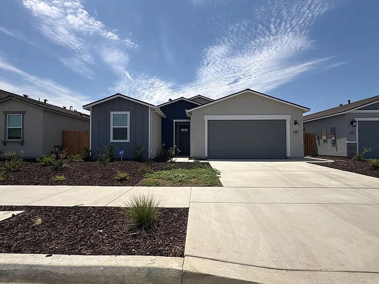 4035 W Sunnyview Ave — Photo 2