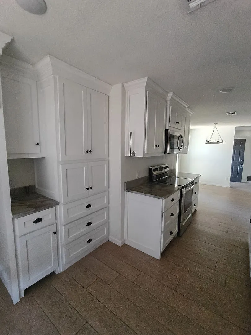Beautifully Redone and Updated Three Bedroom/Two Bath Home — Photo 2