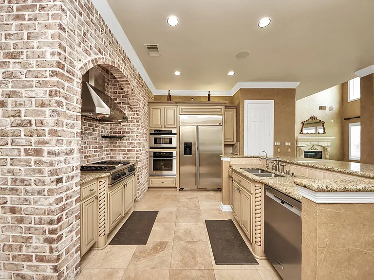 3727 Lakeridge Canyon Dr — Photo 16