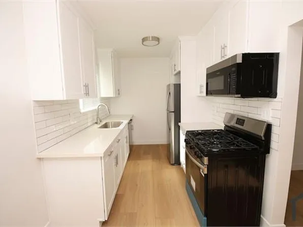 14115 Gilmore St, Van Nuys, CA