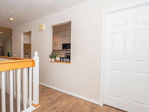 3rd image of 637 E 950 S APT 19