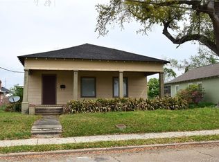 607 Iris St, Lake Charles, LA 70601