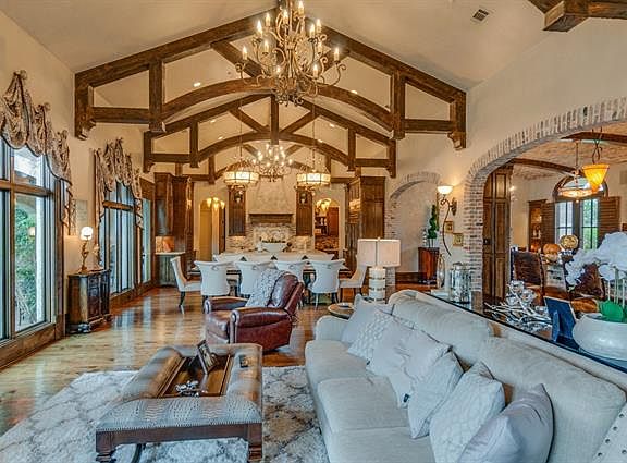 5th image of 2601 Highland Park Ct