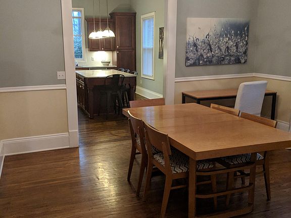 Dinning room to Kitchen view