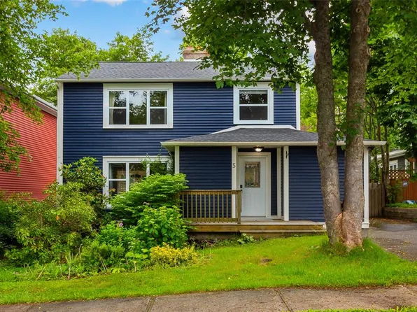 5 Stoneyhouse Street, St. John's, NL A1B2T5