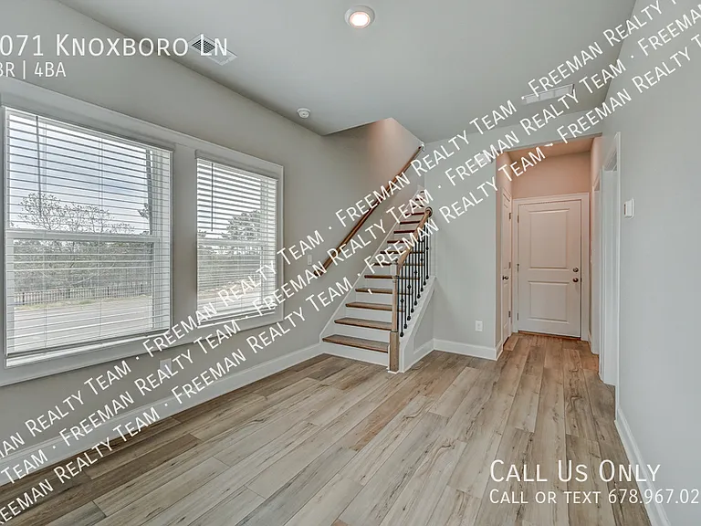 1071 Knoxboro Ln — Photo 16