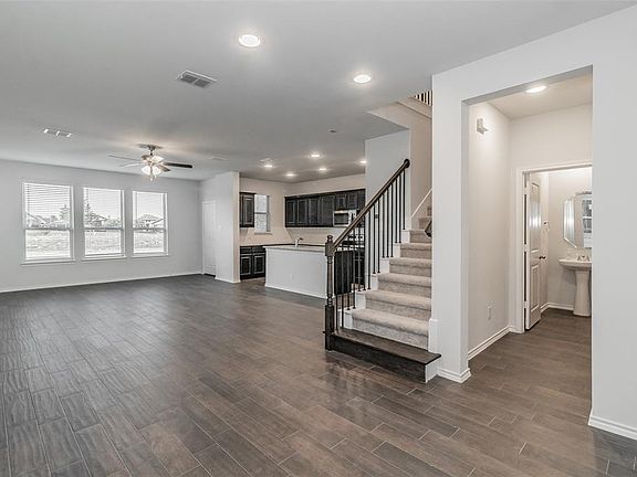 4th image of 419 Milverton Dr