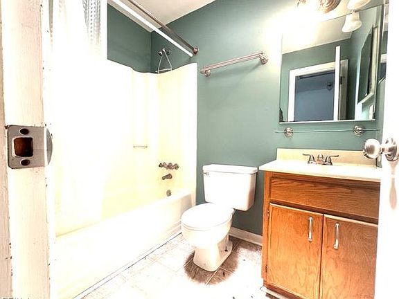 5th image of 3902 Lantana Pl