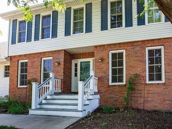 2nd image of 1715 Westbank Way