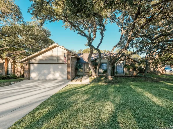 9302 HOKE DR, San Antonio, TX 78254