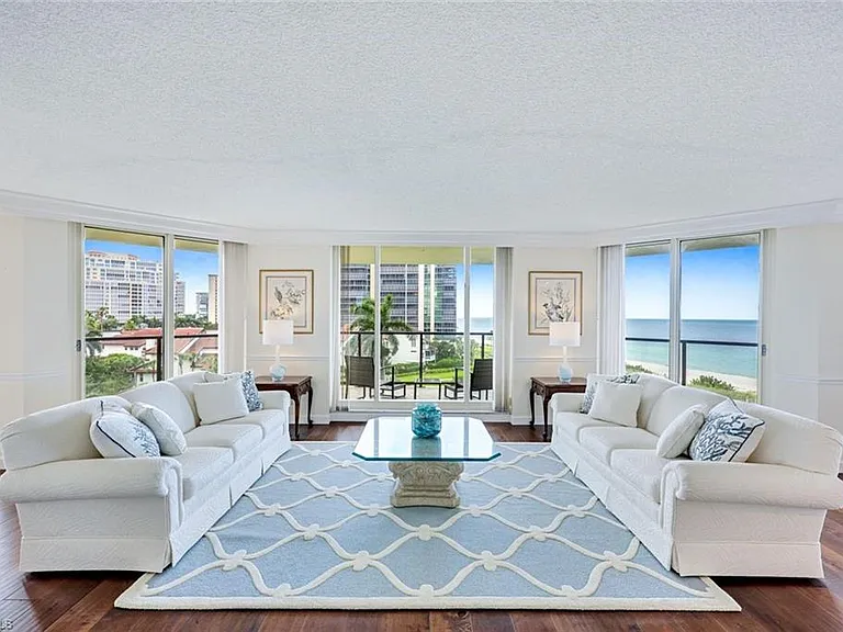 4901 Gulf Shore Blvd N #604 — Photo 2