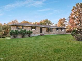 Lakeville Ct, Lakeville, PA 18438