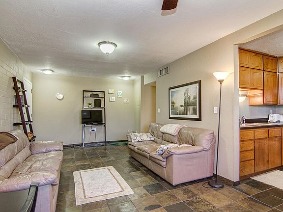 5th image of 2637 W Rose Ln #B218
