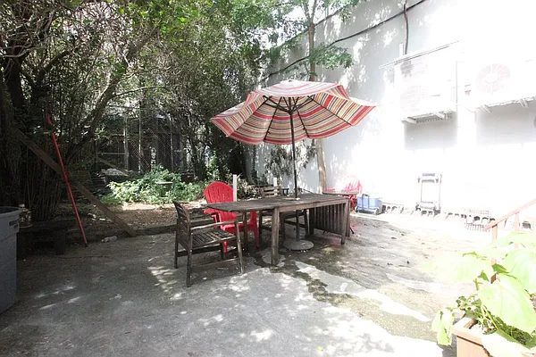 Rented by Bedford 6 Real Estate | media 17
