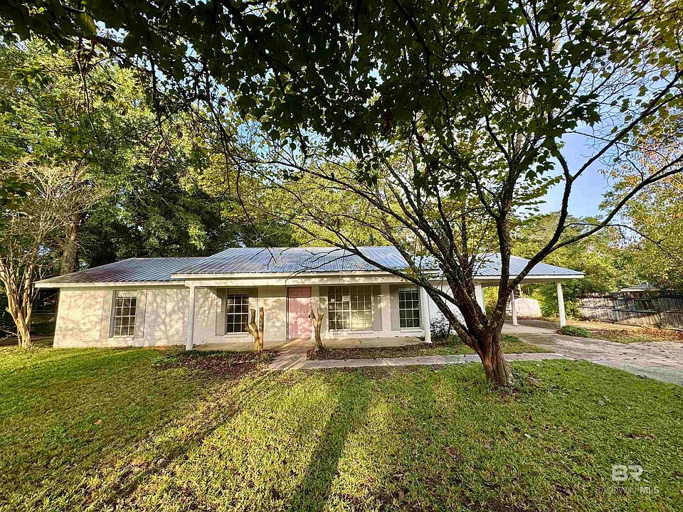1st image of 46113 Sunset Dr