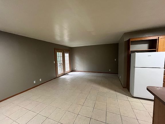 2nd image of 2657 Kragspough Ct