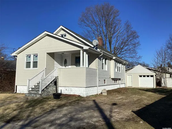 153 East Avenue, Freeport, NY 11520
