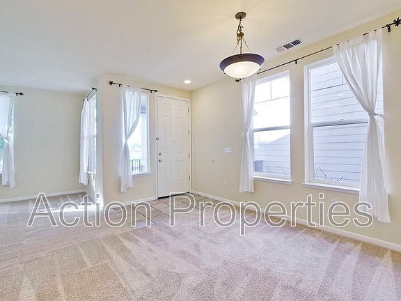 4th image of 5132 N 1st St