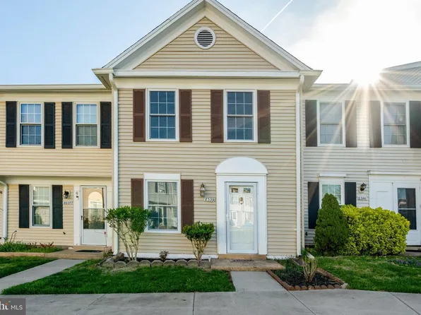 8339 Felsted Ln, Manassas, VA 20110