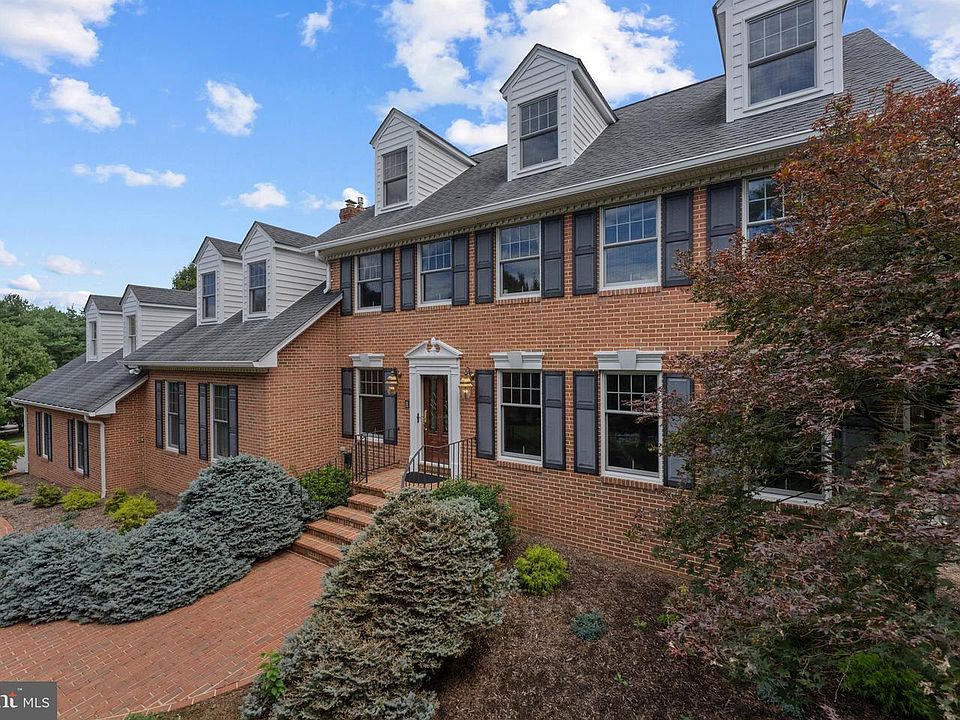 1st image of 194 Glendobbin Ln