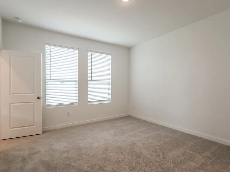 11515 Cedar Close — Photo 19