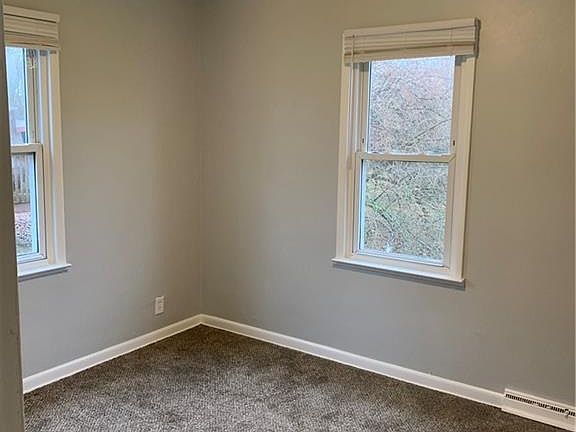 5th image of 561 Elm Dr