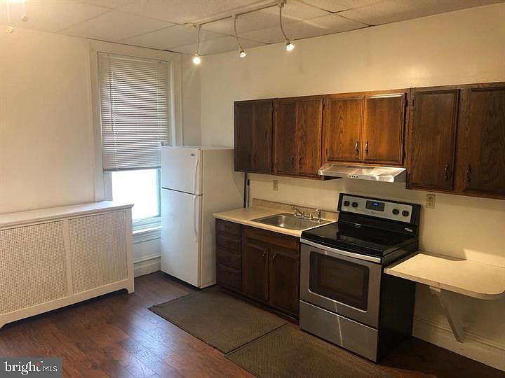 2nd image of 151 N Hanover St APT 3